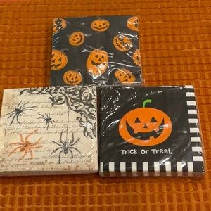 NWOT - Halloween Cocktail Napkins